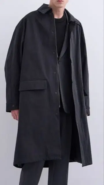 united tokyo 블랙 스텐카라 코트