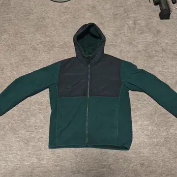유니클로 후드 부착 플리스 자켓 다크 그린