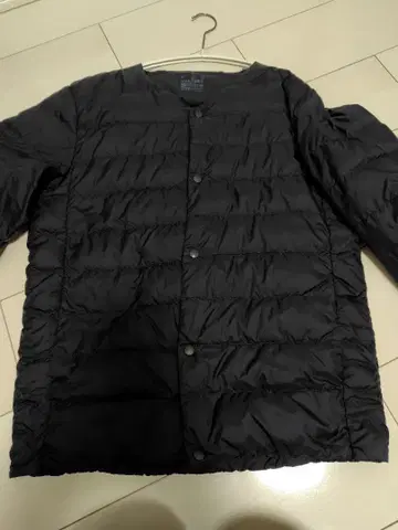 블랙 다운 자켓 S 사이즈
