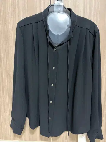 조젯 리본 블라우스 네이비 소쥬