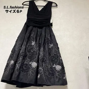 S.L.fashions 블랙 꽃무늬 자수 드레스 사이즈 6P