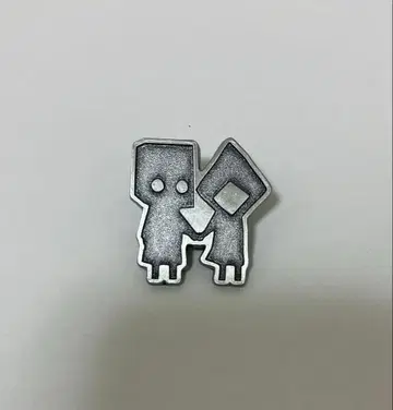 리틀 나이트메어 핀 배지