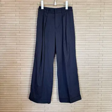 GU 네이비 스트라이프 센터 프레스 팬츠 (여성용) L