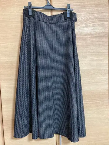 그린 라벨 릴랙싱 울라이크 플레어 스커트