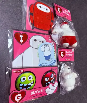 베이맥스 키링 스티커 코스터 캔뱃지 세트