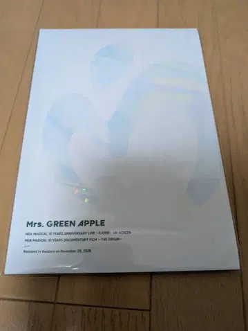 [ 미개봉 새상품 ] Mrs. GREEN APPLE 10주년 기념 팜플렛