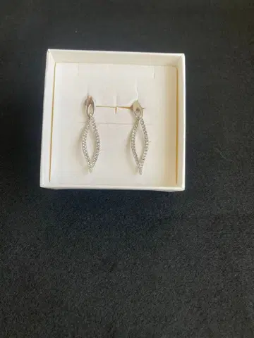 VENDOME BOUTIQUE SV925 흔들리는 귀걸이 새상품