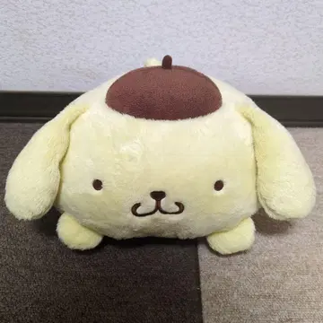 폼폼푸딩 누워있는 봉제 인형