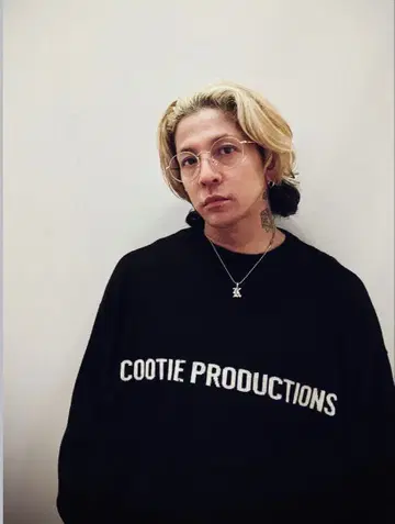 kj 착용 COOTIE PRODUCTIONS 스웨터