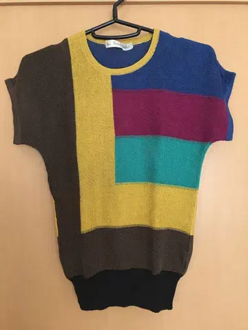 [오늘까지만 판매] Saint Joie 생 조이 반팔 니트 컬러풀