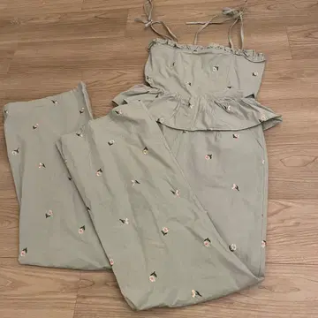 honey mi honey 꽃무늬 자수 그린 페플럼 살로펫 팬츠