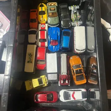 다이캐스트 완구 자동차 세트 18대