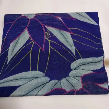 메이센 아라이 츠지 네이비와 스카이블루 꽃무늬 기모노 원단.