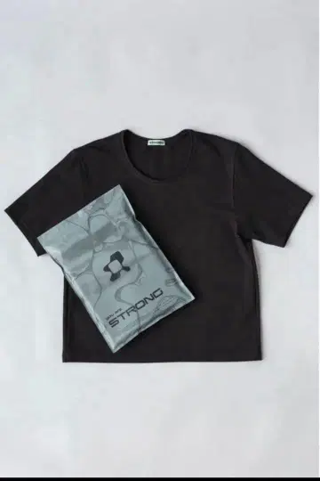 Strong Pack Tee S 사이즈