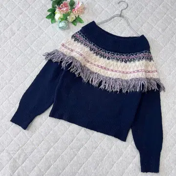 마제스틱 레곤 [ M ] 니트 프린지 노르딕 무늬 볼륨감 있는 겨울