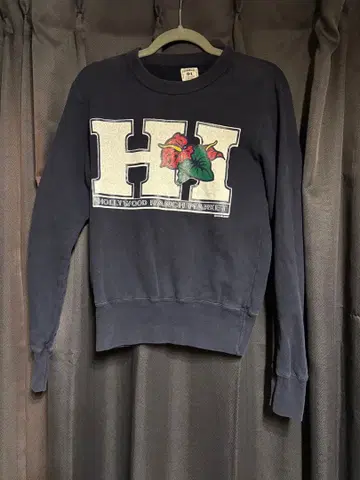 H.R.M. 할리우드 런치마켓 맨투맨