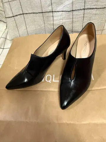 마미안 mamian 프론트 슬릿 부티 블랙 24cm