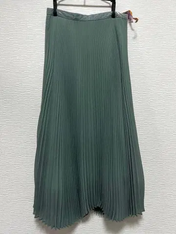 질스튜어트 그린 플리츠 스커트 사이즈 2