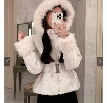 GRL 벨트 포함 퍼 다운 코트 아이보리 다운 그레일 kd13