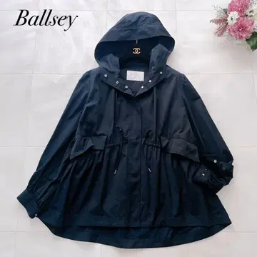 컨디션 최상 2024 보르지 라이트 타프타 후데트 숏코트 네이비