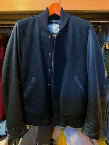 VICTIM & CO. 바시티 자켓 블랙 가죽 소가죽 빅팀 레어