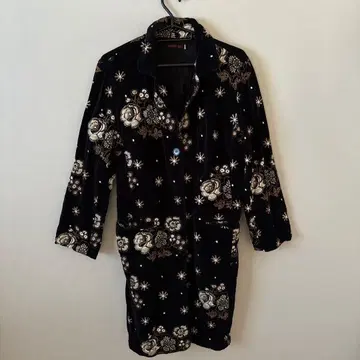 JOHNNY WAS 블랙 벨로아 자수 꽃무늬 자켓