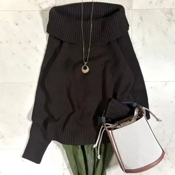 새상품급 띠어리 니트 2way 오프 터틀 오프 숄 울100% 브라운