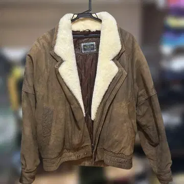 YELLOW CLUB 라무 가죽 봄버 자켓 브라운