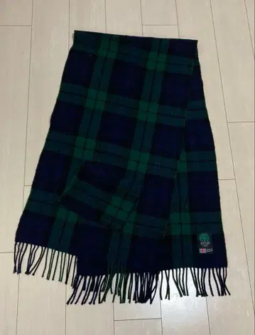 WHITLEY WILLOWS 타탄 체크 스톨