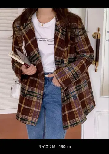 새상품급 emi+ 체크 무늬 숏코트