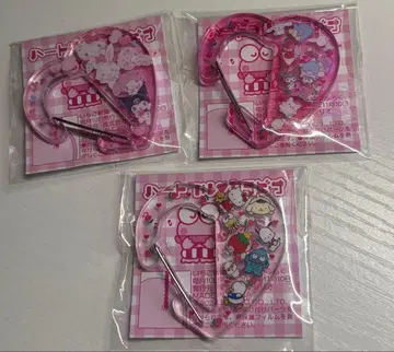 산리오 카라비너 하트형 딸기 신문 3개 세트