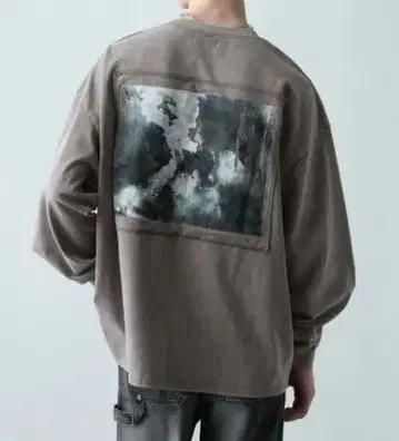 HARE 피그먼트 백 프린트 컷 LS