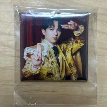 M!LK 사쿠라 스테이지 캡슐 토이 캔뱃지 요시다 진토