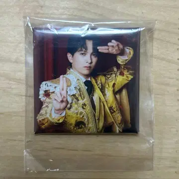 M!LK 사쿠라 스테이지 캡슐 토이 캔뱃지 요시다 진토