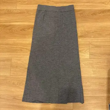 유니클로 리브 니트 타이트 스커트 롱 그레이 M 움직이기 쉬운