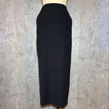 THE NEWHOUSE DAUNOU SKIRT