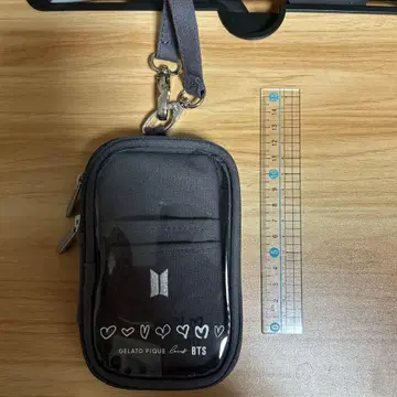 BTS 하트 프린트 파우치 그레이