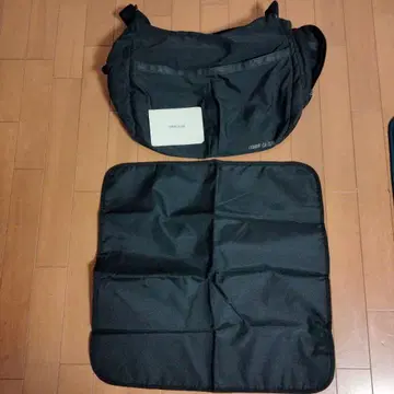 COMME CA ISM 블랙 마더백