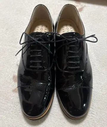 마가렛호웰 아이디어 에나멜 레이스업 슈즈 23.0