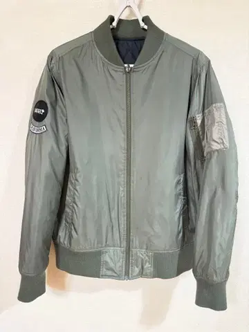 VANS MA-1 스타일 자켓 올리브 그린