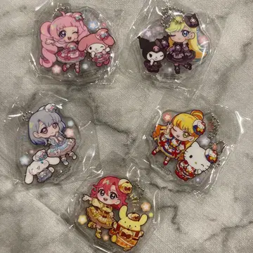 비밀의 아이프리 산리오 캐릭터즈 아크릴 키링