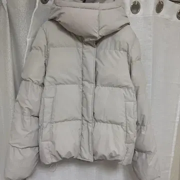 GU 웜 패딩 점퍼