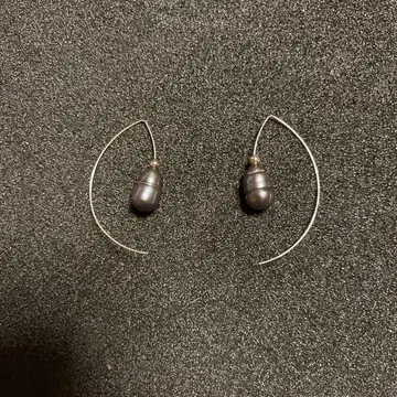 [ 미사용 새상품 ] 담수 펄 귀걸이 요건 레일 좋아하시는 분