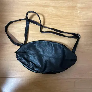 숲의 학교 코롱토 파우치 천연 가죽 가는 끈 블랙