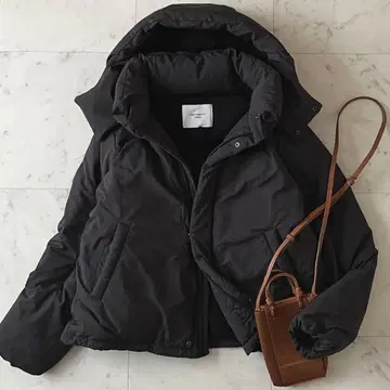 정가 28만*새상품급 어반 리서치 도어스 그린 다운 자켓 블랙 계열