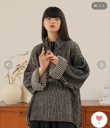 Aphlotus 아프로타스 스트라이프 하프 지퍼 니트 완판템