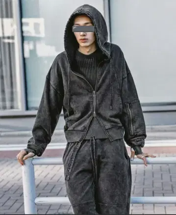 새상품 [ Ruelle ] 피그먼트 가공 크롭 기장 후드 맨투맨 블랙 S