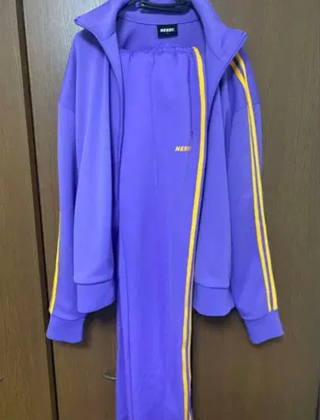 NERDY 스트라이프 보라색 저지