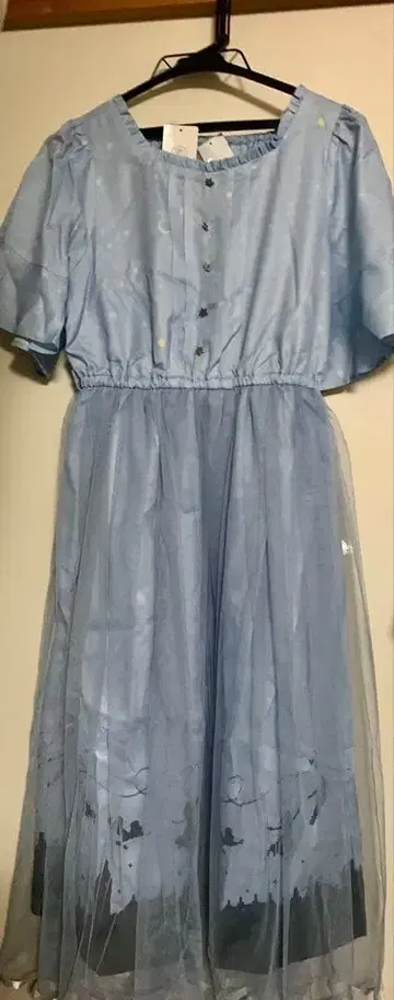 axes femme 디즈니 피터팬 새상품 프린트 원피스 색스F