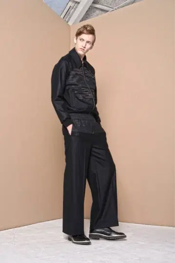 liberum arbitrium 블랙 자켓 리벨름 사이즈 2